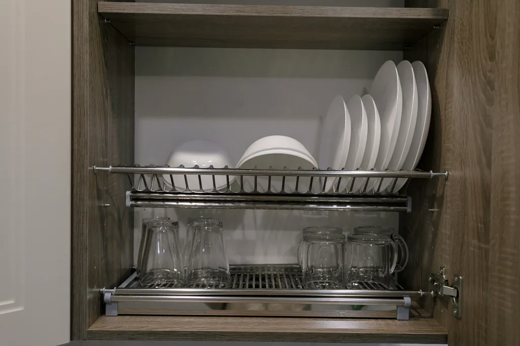 Изумрудная квартира через дорогу от ИМР Цыба