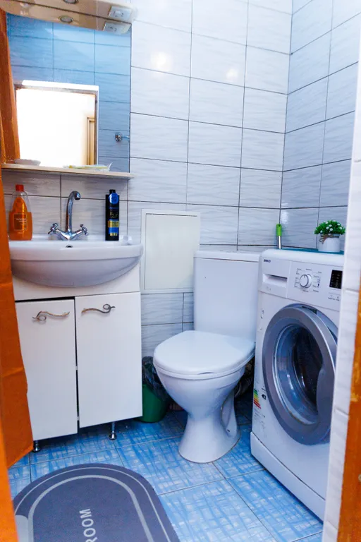 Двухкомнатная рядом с заботой о здоровье