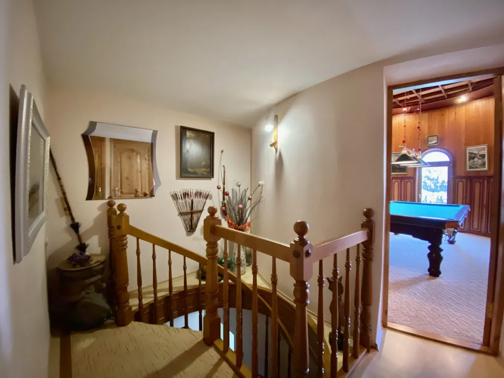 Дом в центре с видом на море