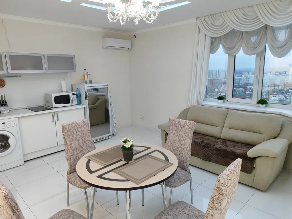 Эффектная романтичная Белоснежка