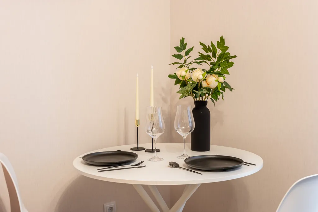 Студия Горизонты Нижнего Оранжево-изумрудный