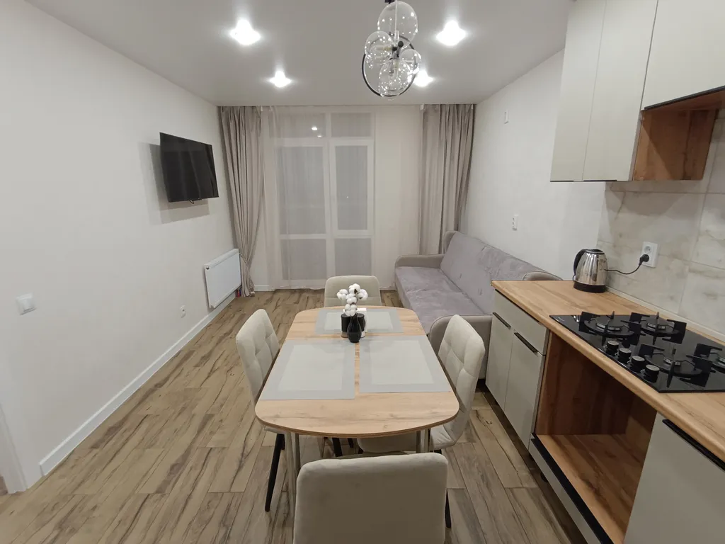 Уютная видовая квартира в ЖК Паруса с современным ремонтом