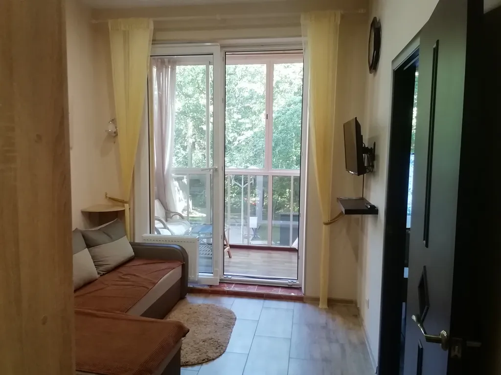 Квартира у моря, с видом на озеро и сосновый бор