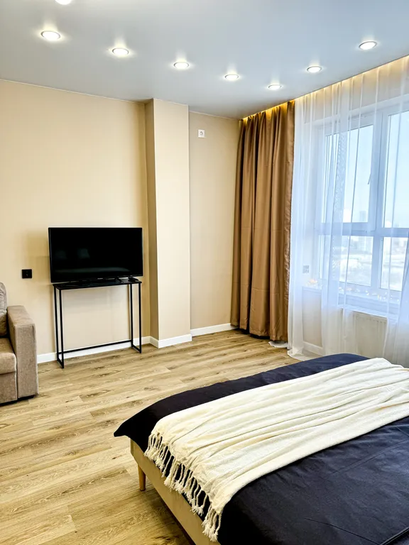 Студия в центре города с видом на набережную