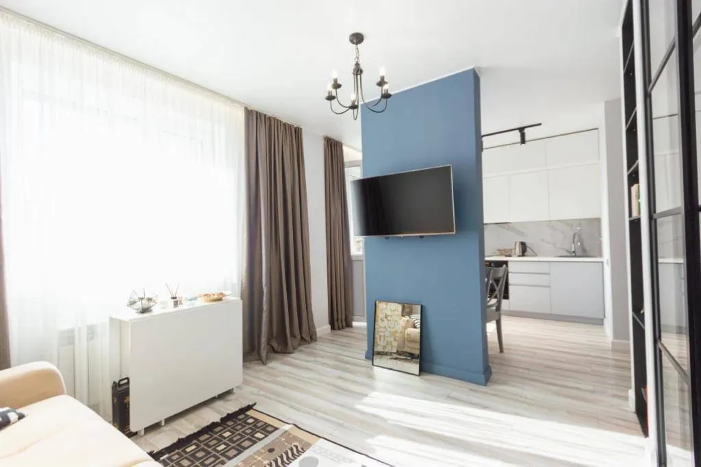 Яркая квартира с дизайнерским ремонтом