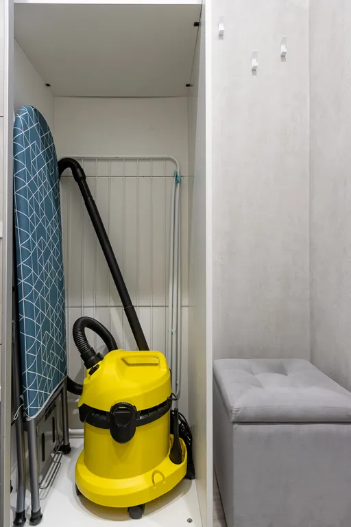 Дизайнерская квартира Облако с качелью на балконе и с видом на сосны