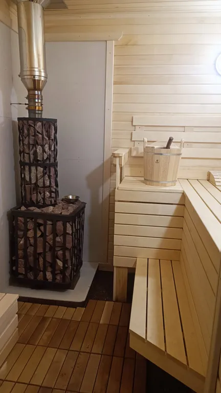 Дом-баня у родника