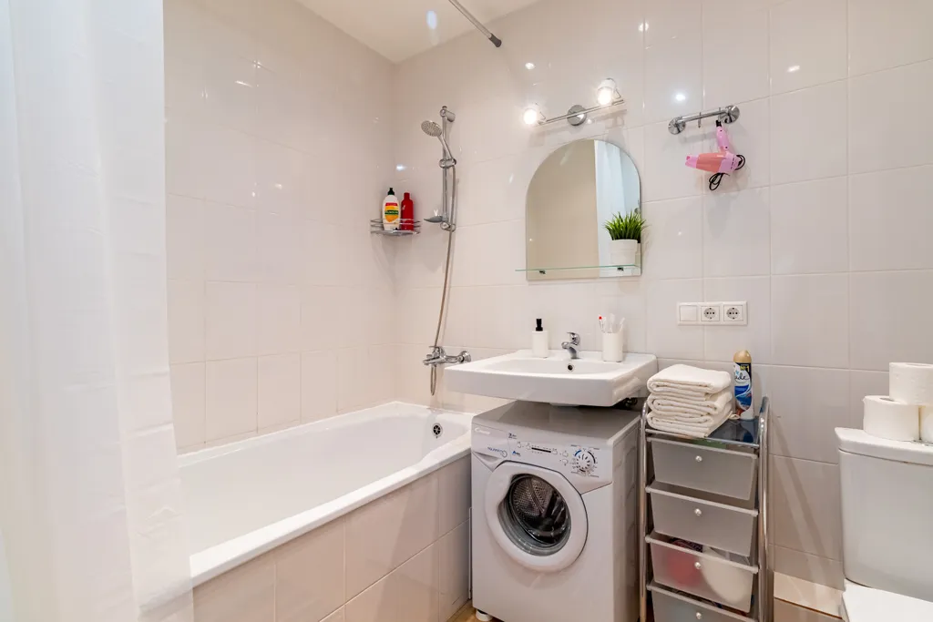 Однокомнатная, чистая квартира в микрорайоне Красная горка