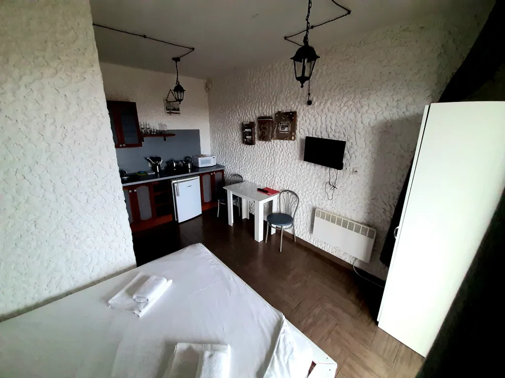 Квартира студия с террасой