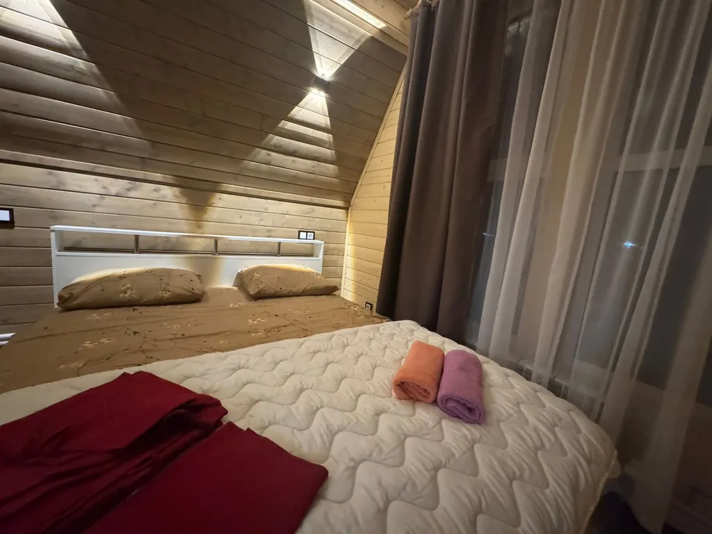 Уютный домик на базе отдыха глэмпинге "Салтыыковские бани - Мира пара"