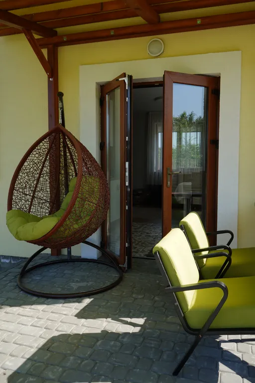 Уютный дом за городом