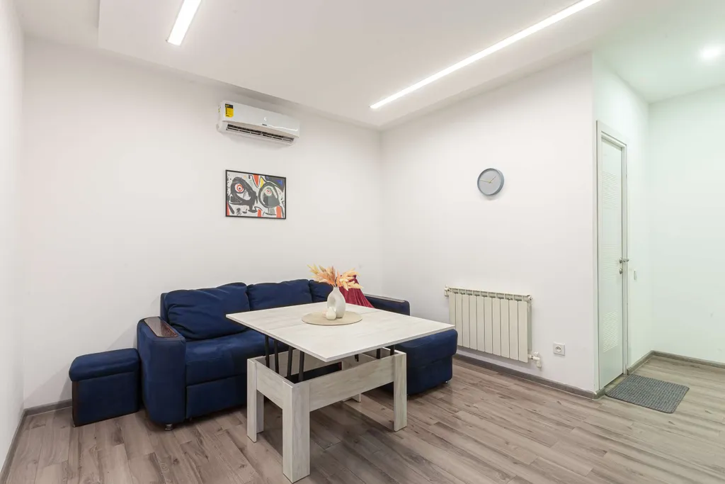 Маленькая уютная квартира с 2 спальнями в центре