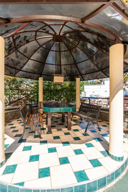 Квартира с двумя мастер-спальнями на первой береговой линии