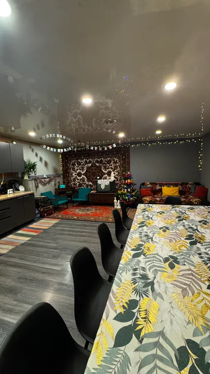 Уютный дом в черте города