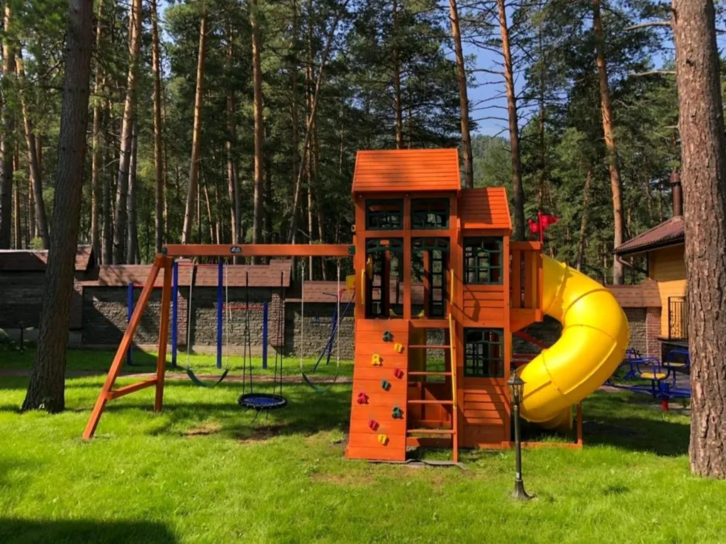 Горный Алтай усадьба с бассейном