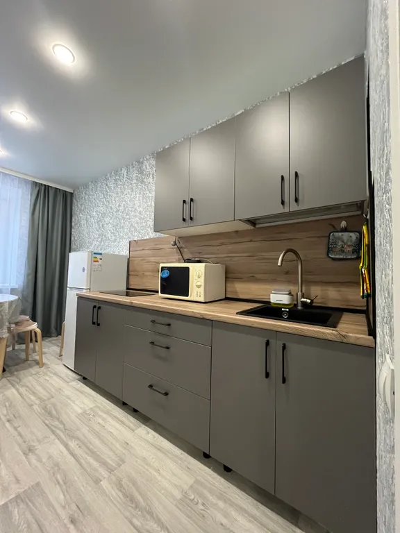 Новая, уютная двухкомнатная квартира недалеко от монастыря