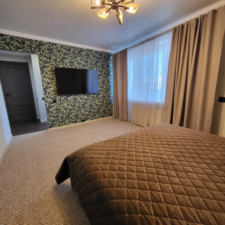 Полуторка в центре города