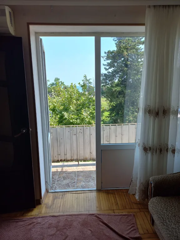 Квартира 1-комнатная квартира с видом на море — Сухум