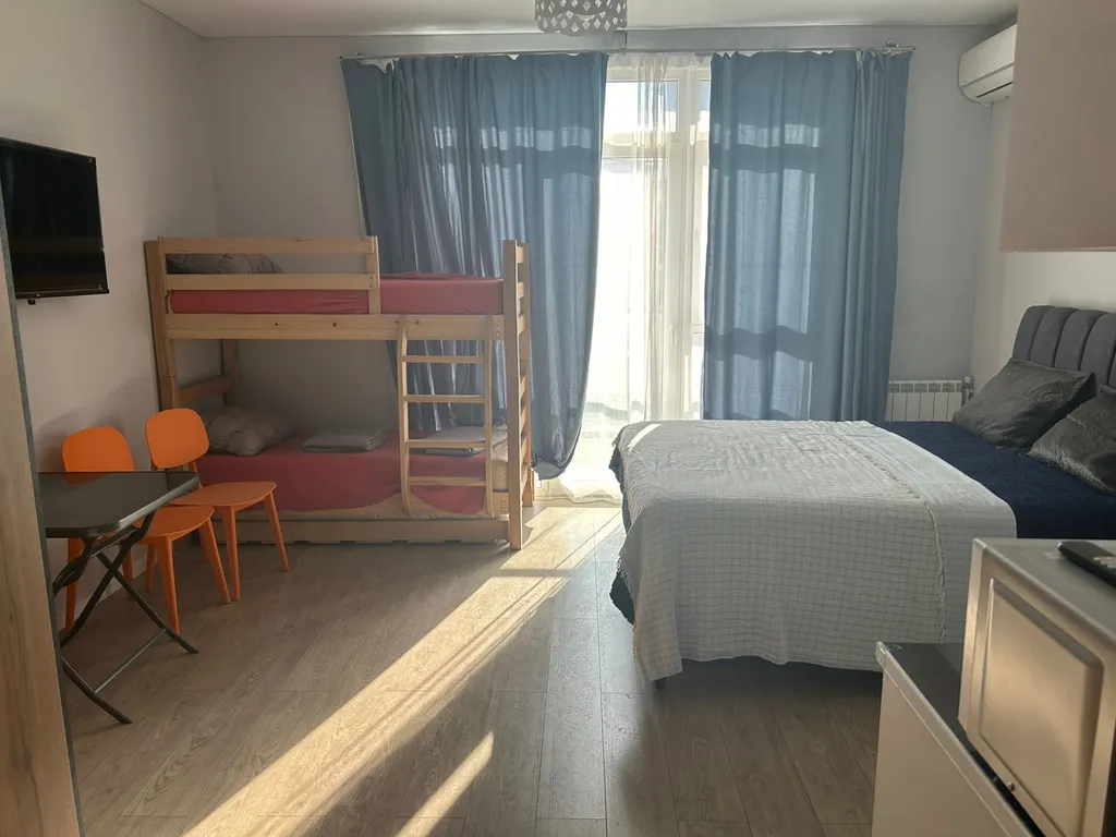 Whait Sails Apartments у бассейна для большой семьи