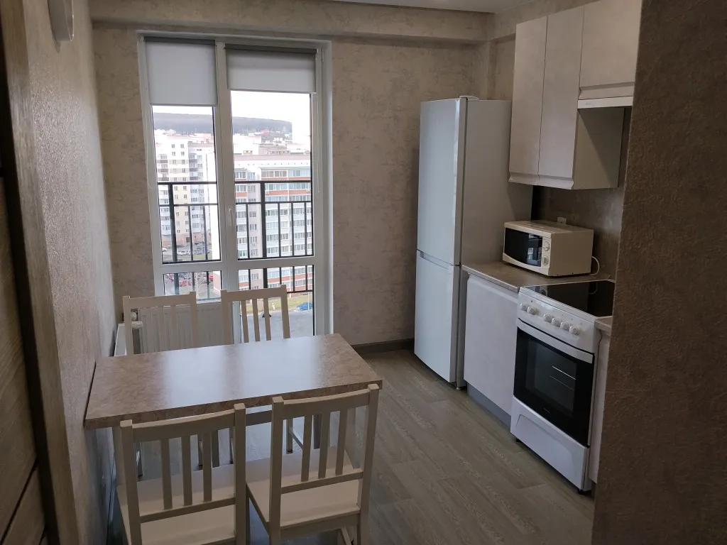 Уютная новая 1-комнатная квартира в Арбековской Заставе с видом на лес