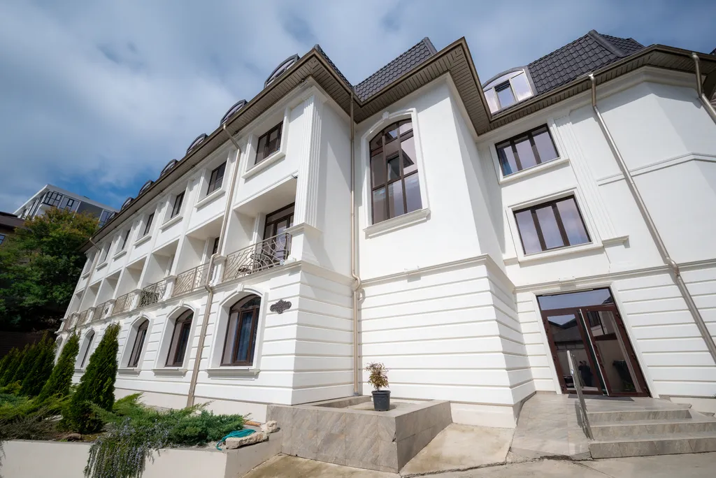 Новая уютная студия в доме бизнес-класса Resident