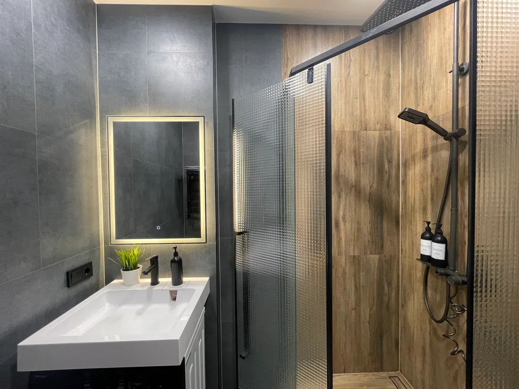 Уютная студия около аквапарка Планета