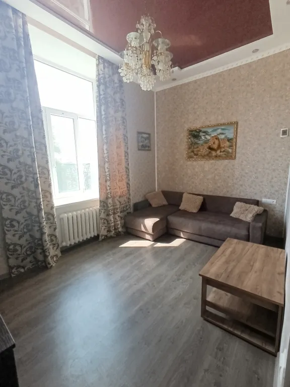 Квартира 3-комнатная Квартира — Евпатория