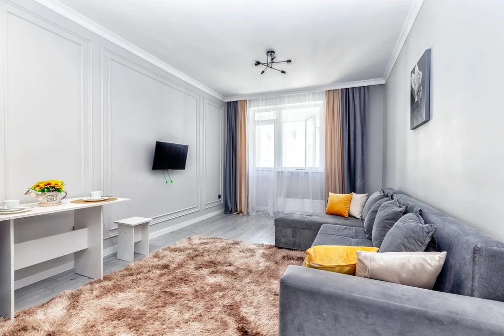 Двухкомнатная квартира возле Экспо, Ботанического сада