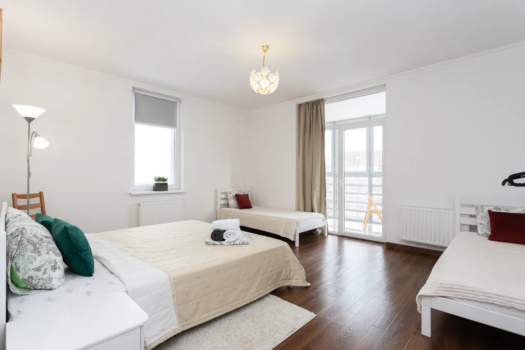 Шикарная Квартира в Центре города, с видом на Верхнее озеро.