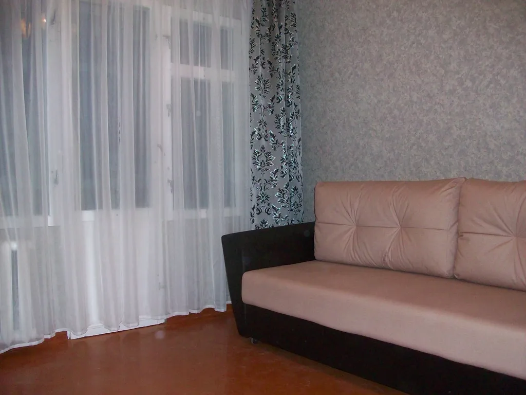 Просторная квартира в центре Феодосии на Революционной