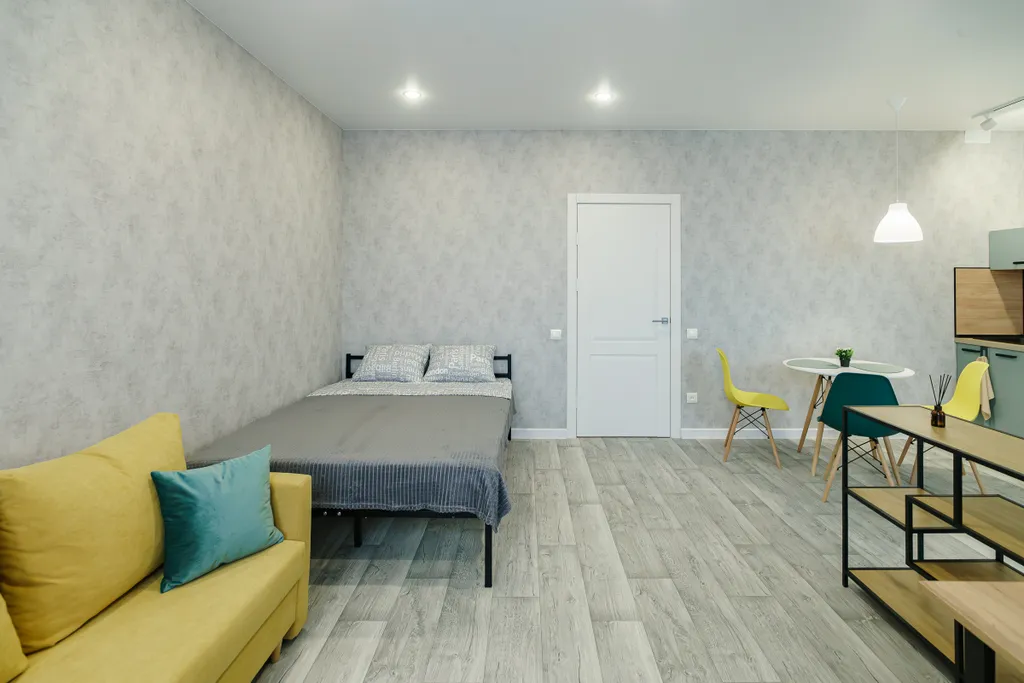 Студия с видом на город и Волгу