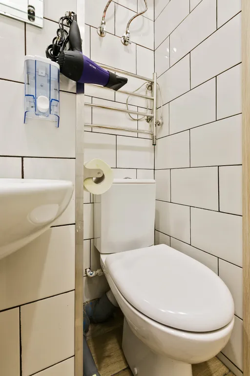 Городской оазис: стильная студия для современных людей