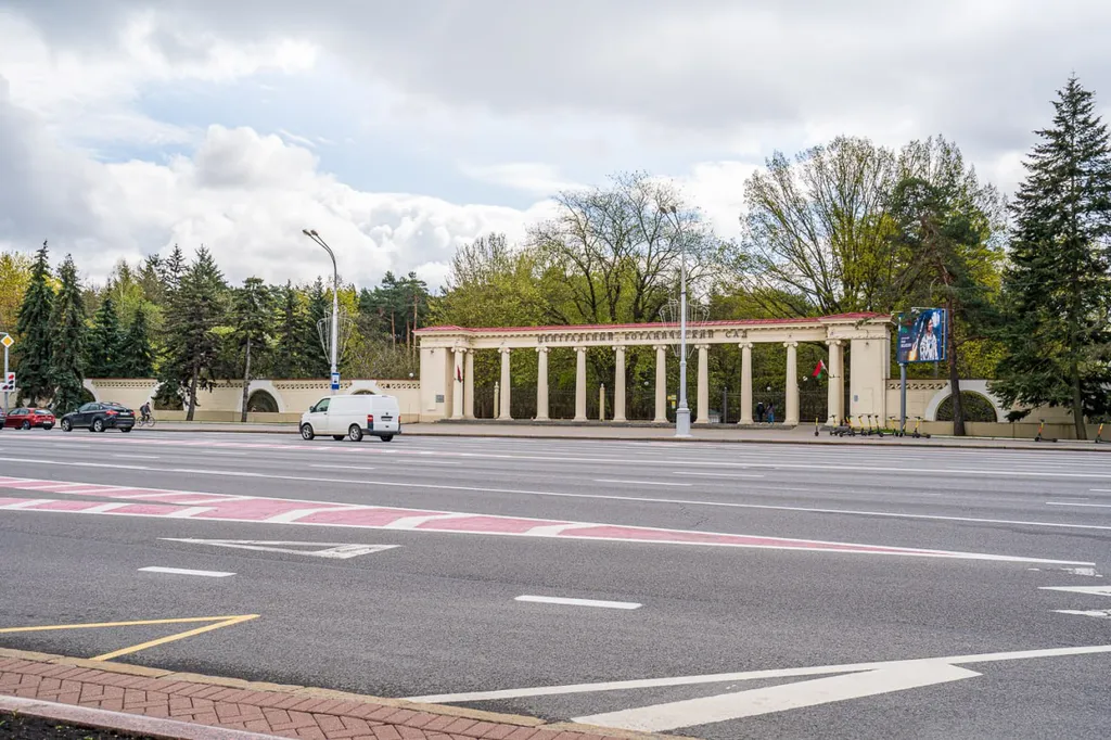 Квартира Продвинутая квартира с балконом у метро класса lux — Минск