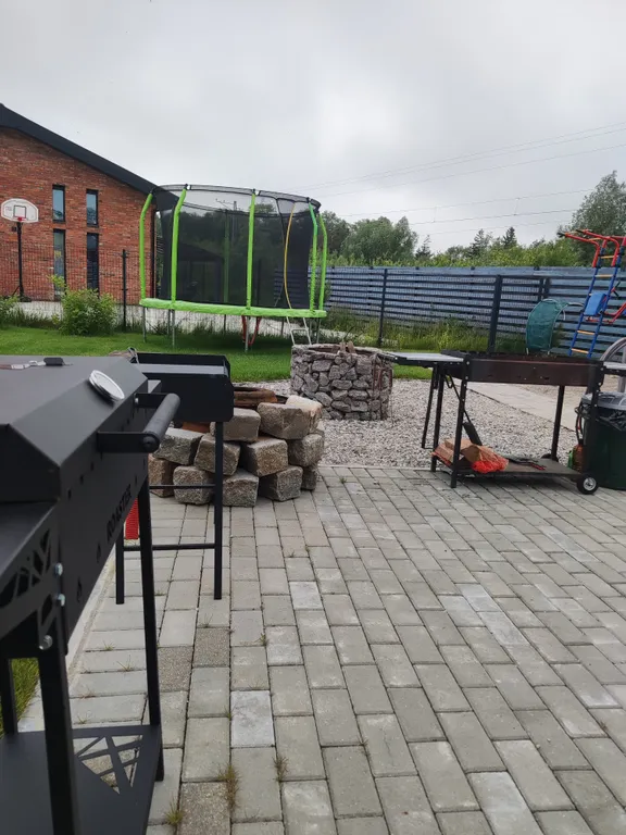 Часть дома с террасой и мангальной зоной на берегу моря