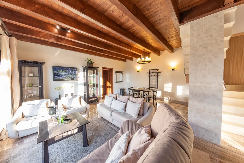 Вилла дзен с ванной спа и террасой с видом на сад