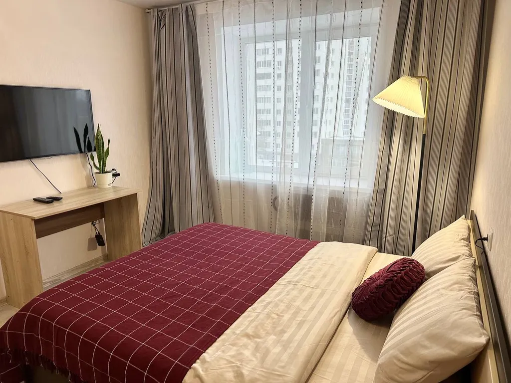 Просторная 1-комнатная квартира в центре города — аренда посуточно в Киров