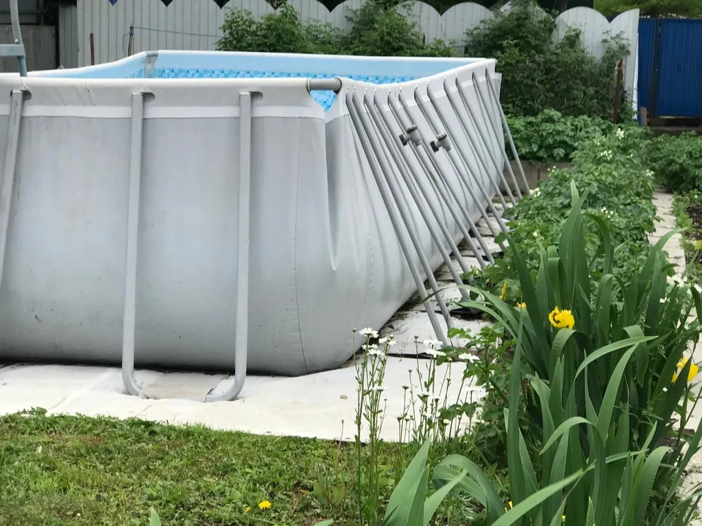 Уютный 2-этажный дом в лесном массиве с бассейном