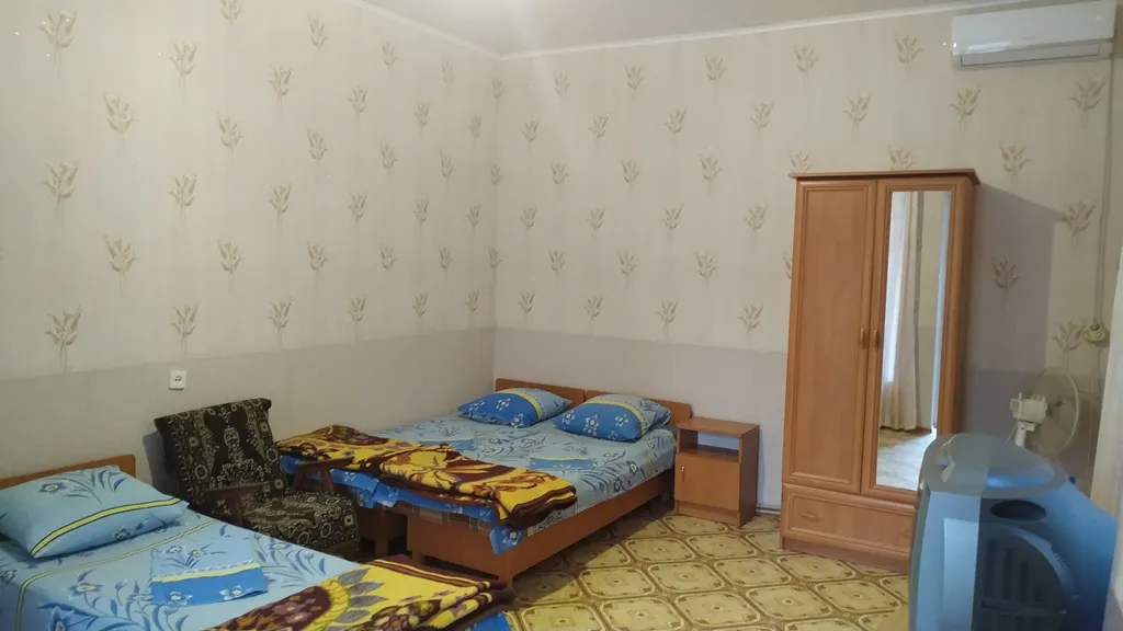 Квартира 4-х местный номер № 1 до моря 400 метров — аренда посуточно в Судак