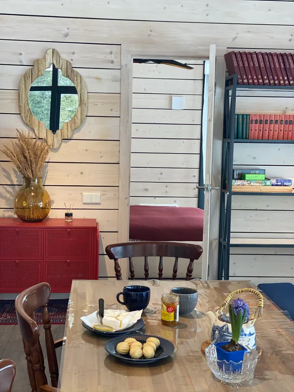 Дача в лесу с панорамными окнами