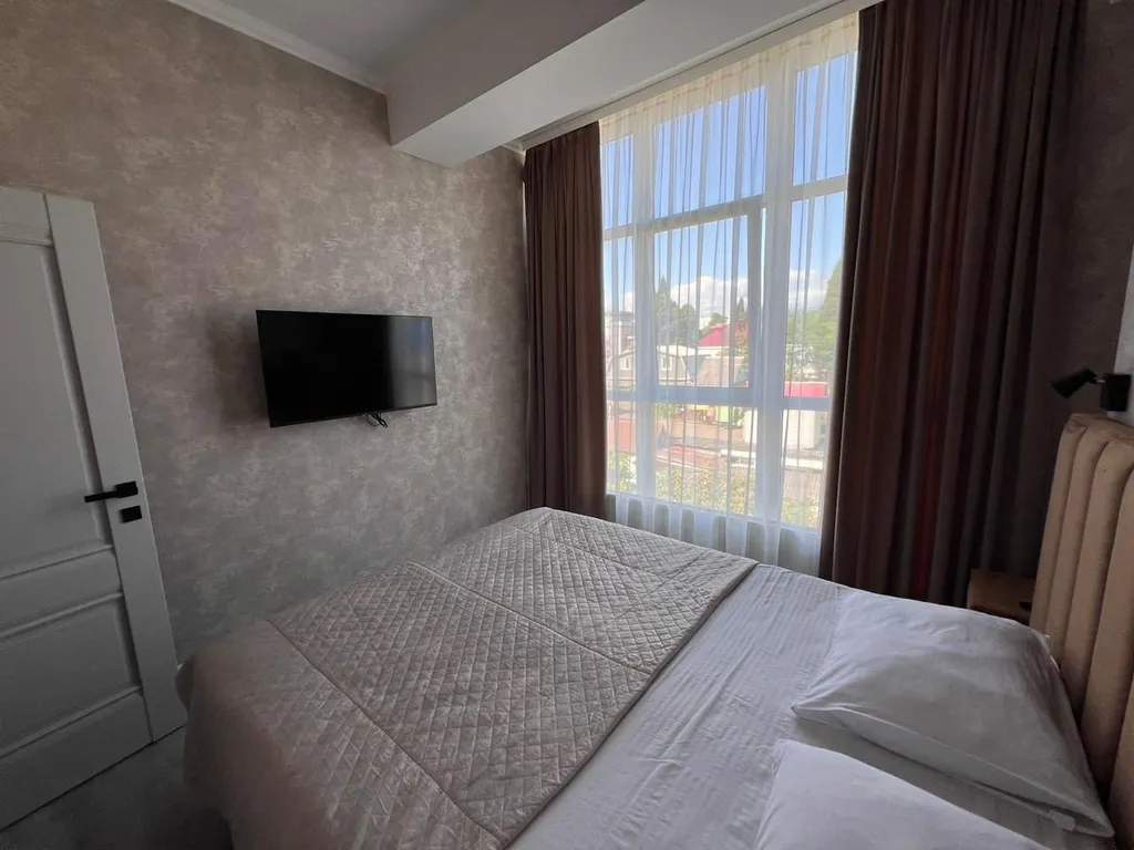 Квартира 2-комнатная Квартира — Адлер