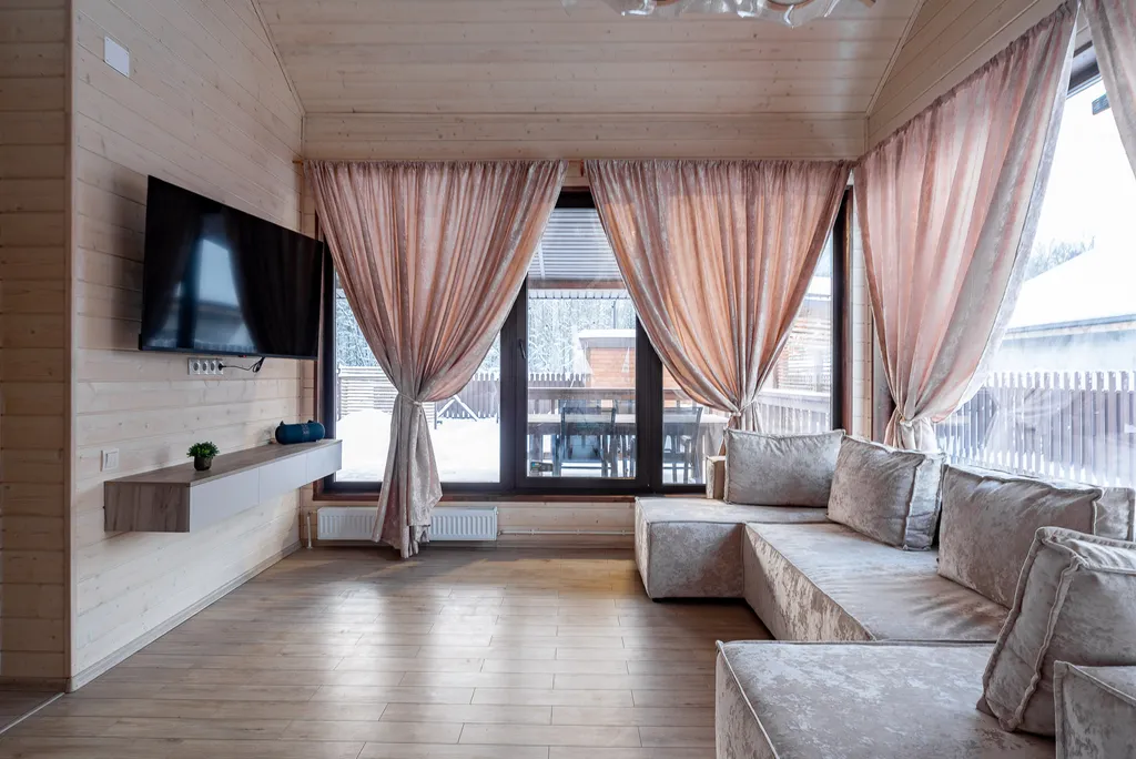 Уютный коттедж с горячей купелью и сауной - 10 минут от города