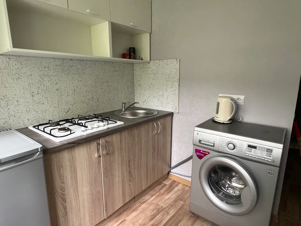 Двухкомнатная квартира недалеко от центра