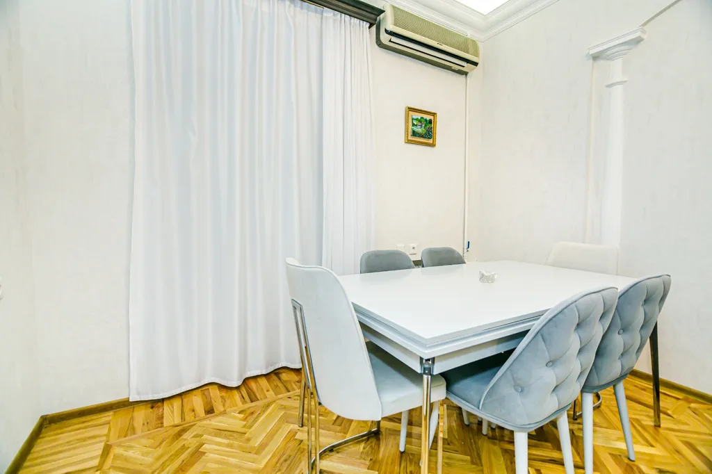 Apartment i̇n the targovu