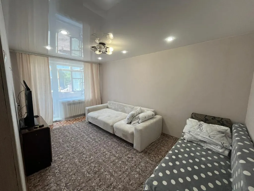 Двухкомнатная квартира в центре — аренда посуточно в Усть-Кут