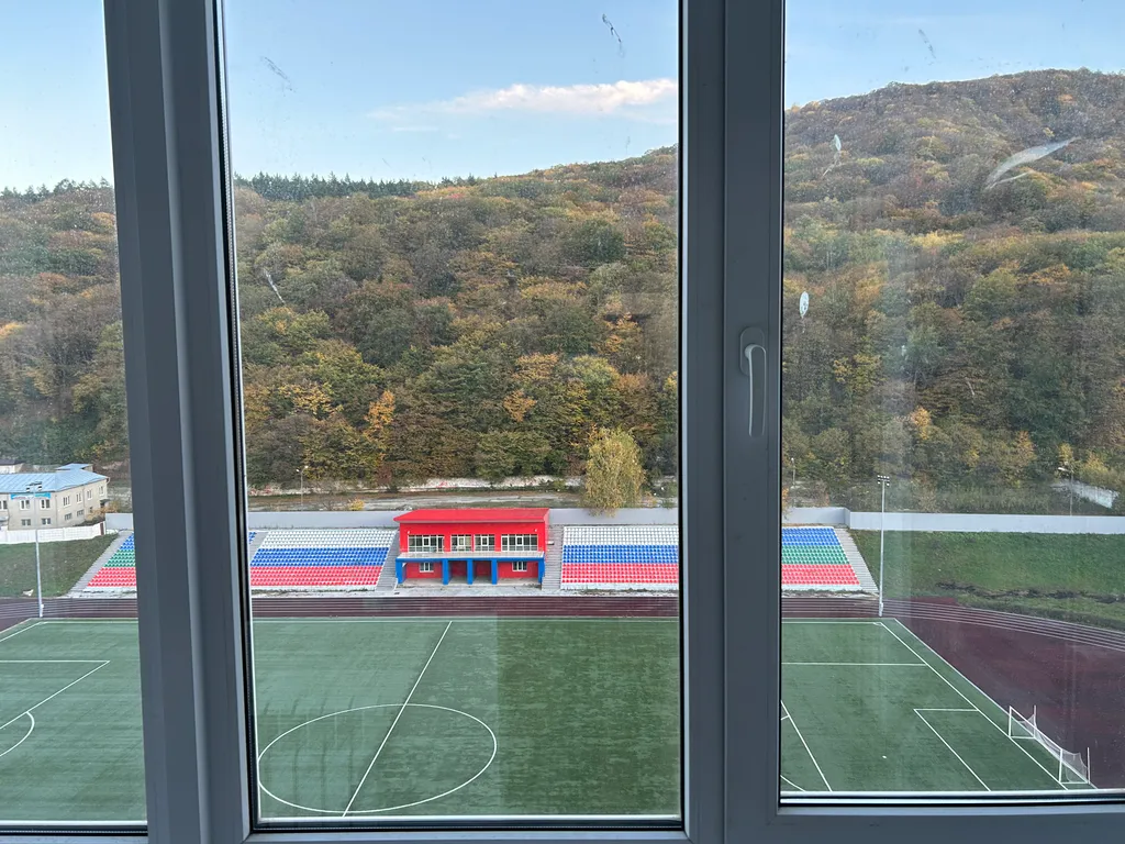 Новая, комфортная, уютная квартира в живописном районе города-курорта