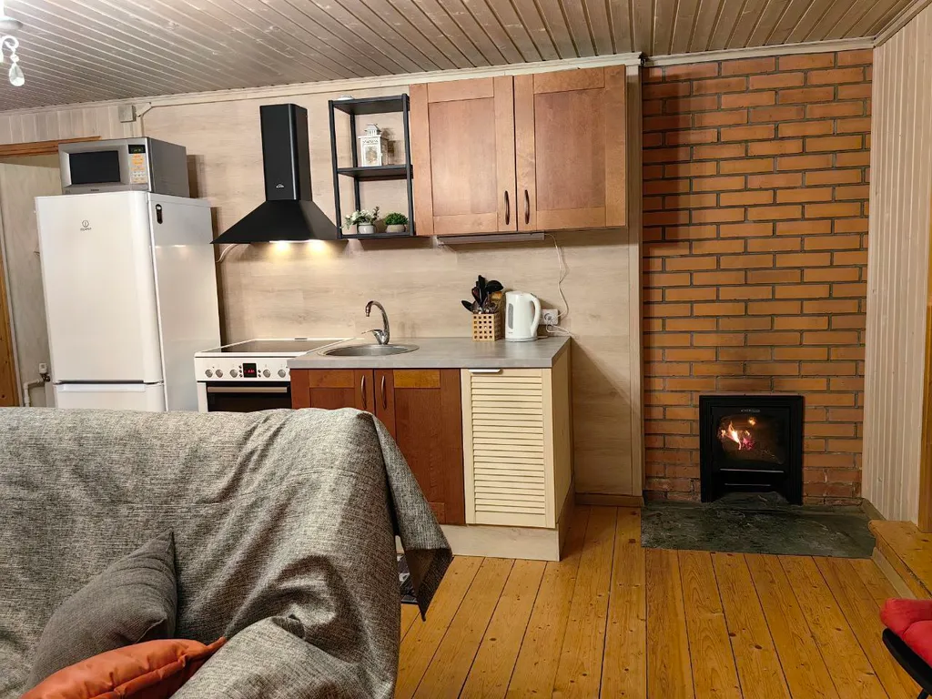 Коттедж Уютный дом с бассейном, с баней, беседка, камин, барбекю — Скоково