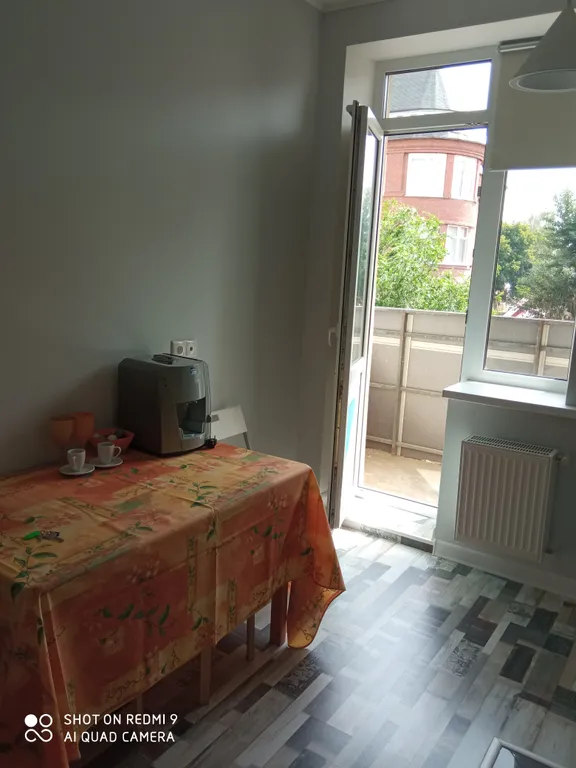 Современная новая квартира рядом с набережной реки Волга