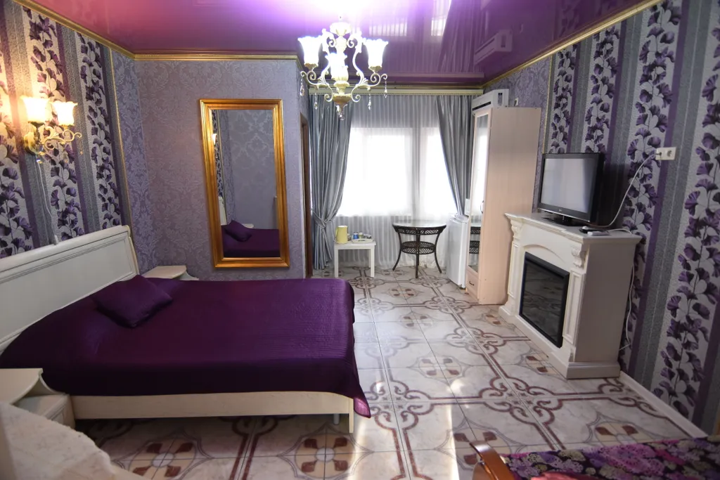 Квартира Фиолетовый номер с камином — аренда посуточно в Кабардинка