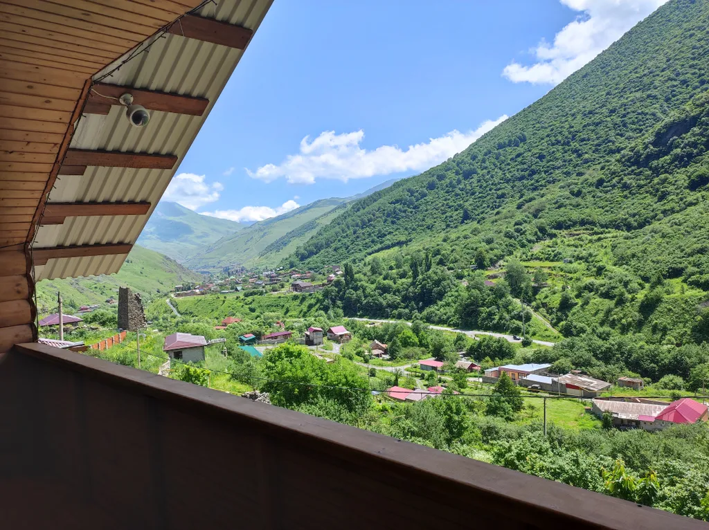 Коттедж с видом на горы и горную речку