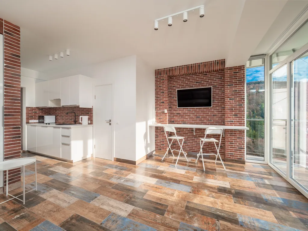 Квартира в Сочи с балконом, ровное место, вид на море, центр Хосты